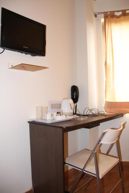 Down Town Guest House Kolkata Room photo