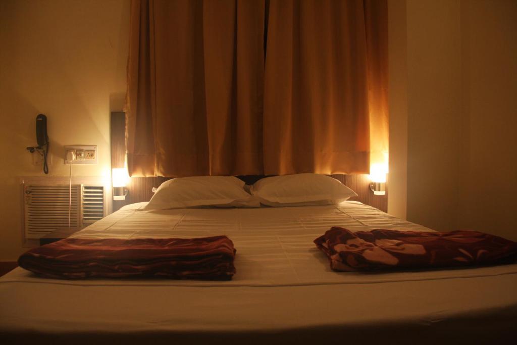 Down Town Guest House Kolkata Room photo