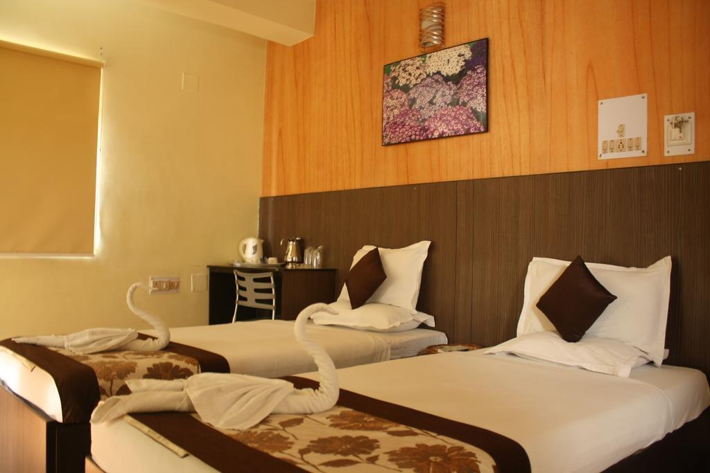 Down Town Guest House Kolkata Exterior photo